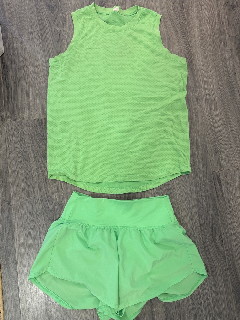 DSG Light Green Women's Small Tank Top and Shorts!